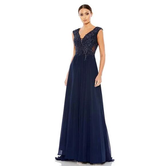 Mac Duggal Navy Blue Sequined Applique Empire Waist Flowy Gown Size 8 $598 - Picture 1 of 16